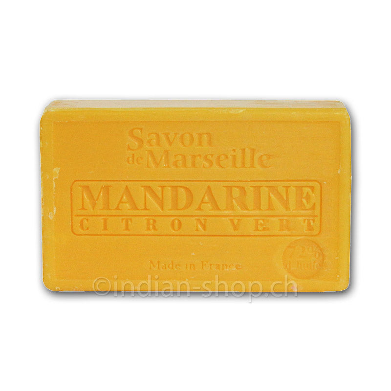 Le Chatelard 1802 Savon de Marseille Mandarine Citron Vert 100 g, orangegelbes rechteckiges Seifenstück mit eingeprägter Aufschrift Mandarine Citron Vert