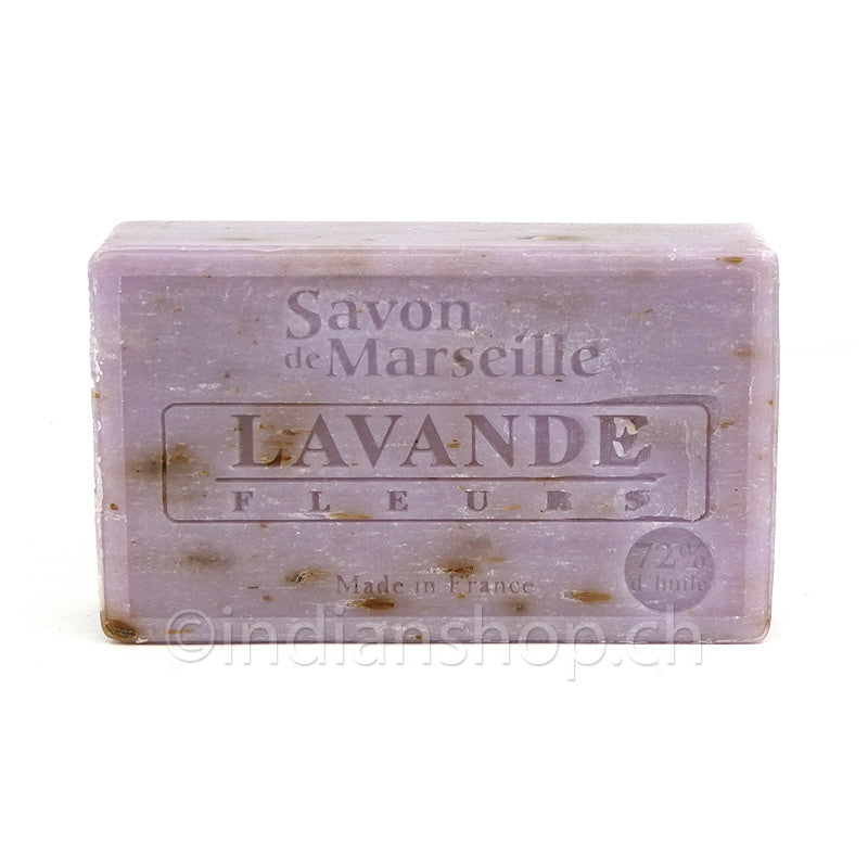 savon-parfume-lavande-fleurs