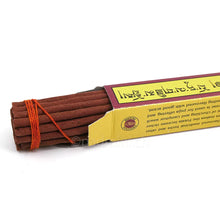 Bâtonnets d'encens tibétain traditionnel Potala de Pimco Incense, composés de plantes médicinales et fabriqués au Népal.