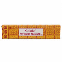 Goloka Nag Champa Räucherstäbchen 15 g in der charakteristischen gelb-orangen Verpackung mit rotem Goloka-Schriftzug und indischen Ornamenten
