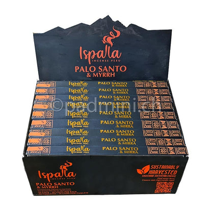Ispalla Palo Santo & Myrrhe Räucherstäbchen aus Peru im geöffneten Verkaufsdisplay mit mehreren Packungen.