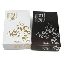 Japanische Räucherstäbchen „Shikun Selected Sandalwood“ und „Shikun Selected Aloeswood“ von Nippon Kodo