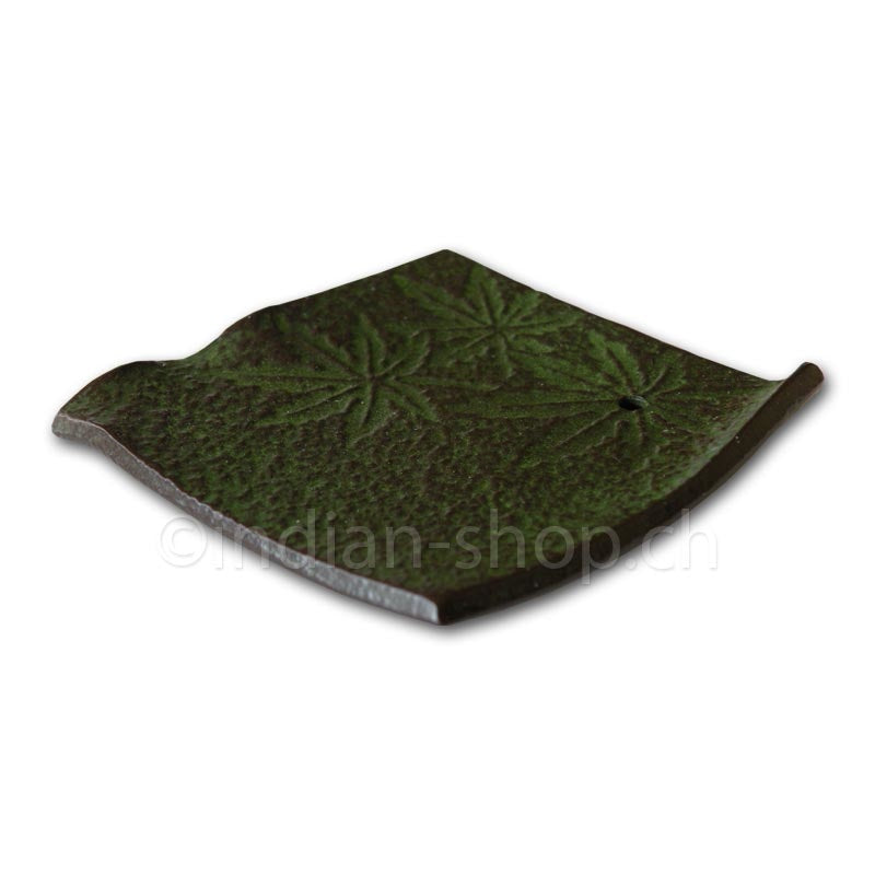 raeucherhalter-ahorn-dunkelgruen