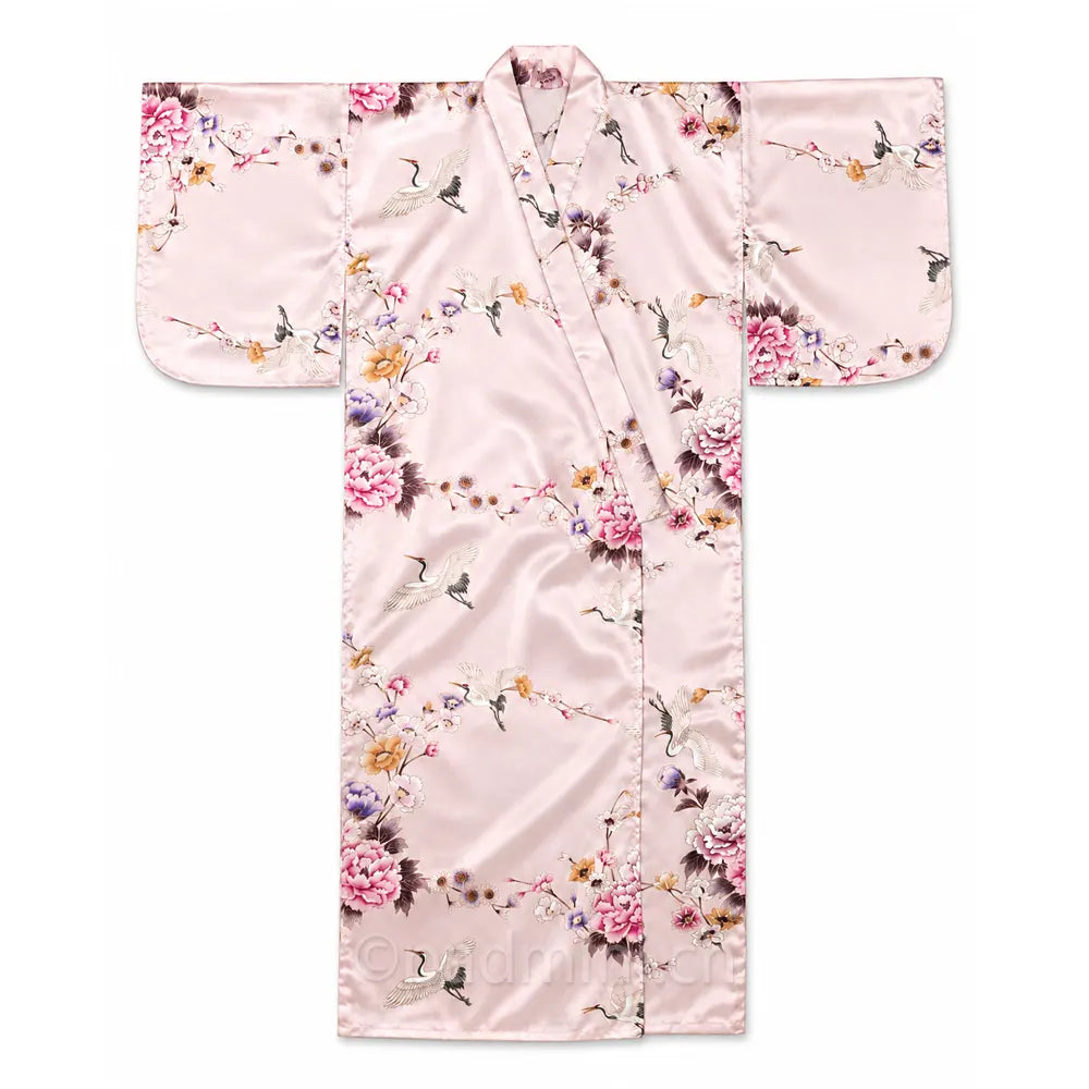 Rosa Seiden-Yukata mit Kranichen, Pfingstrosen und floralen Motiven