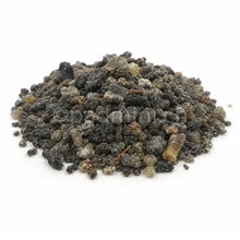 25 g schwarzes Kopalharz in kleinen Fragmenten und als Pulver zum Räuchern