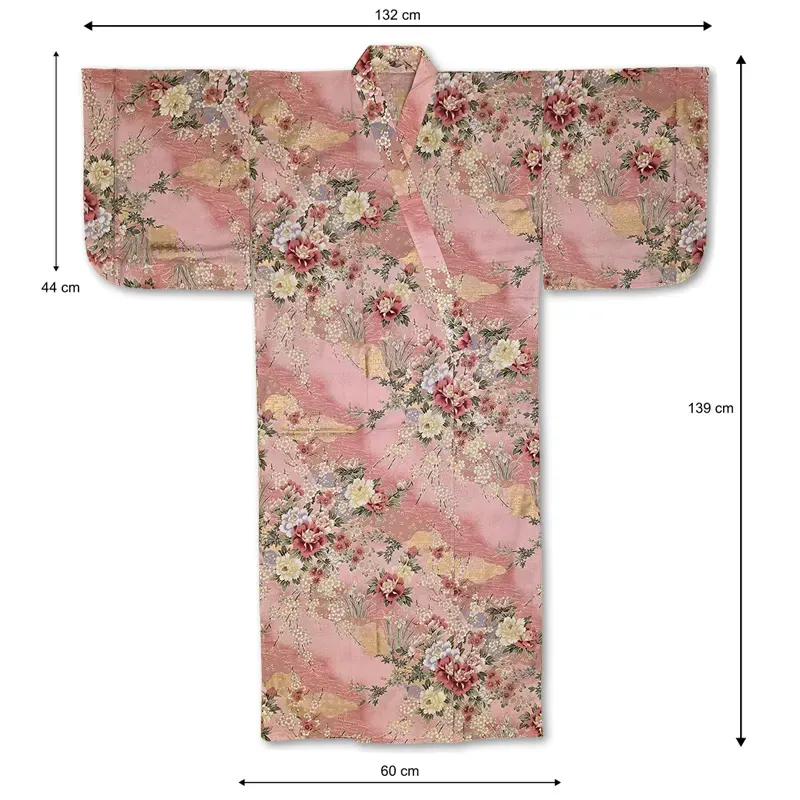 Traditioneller japanischer Yukata aus Baumwolle – Rosa mit Blumenmuster